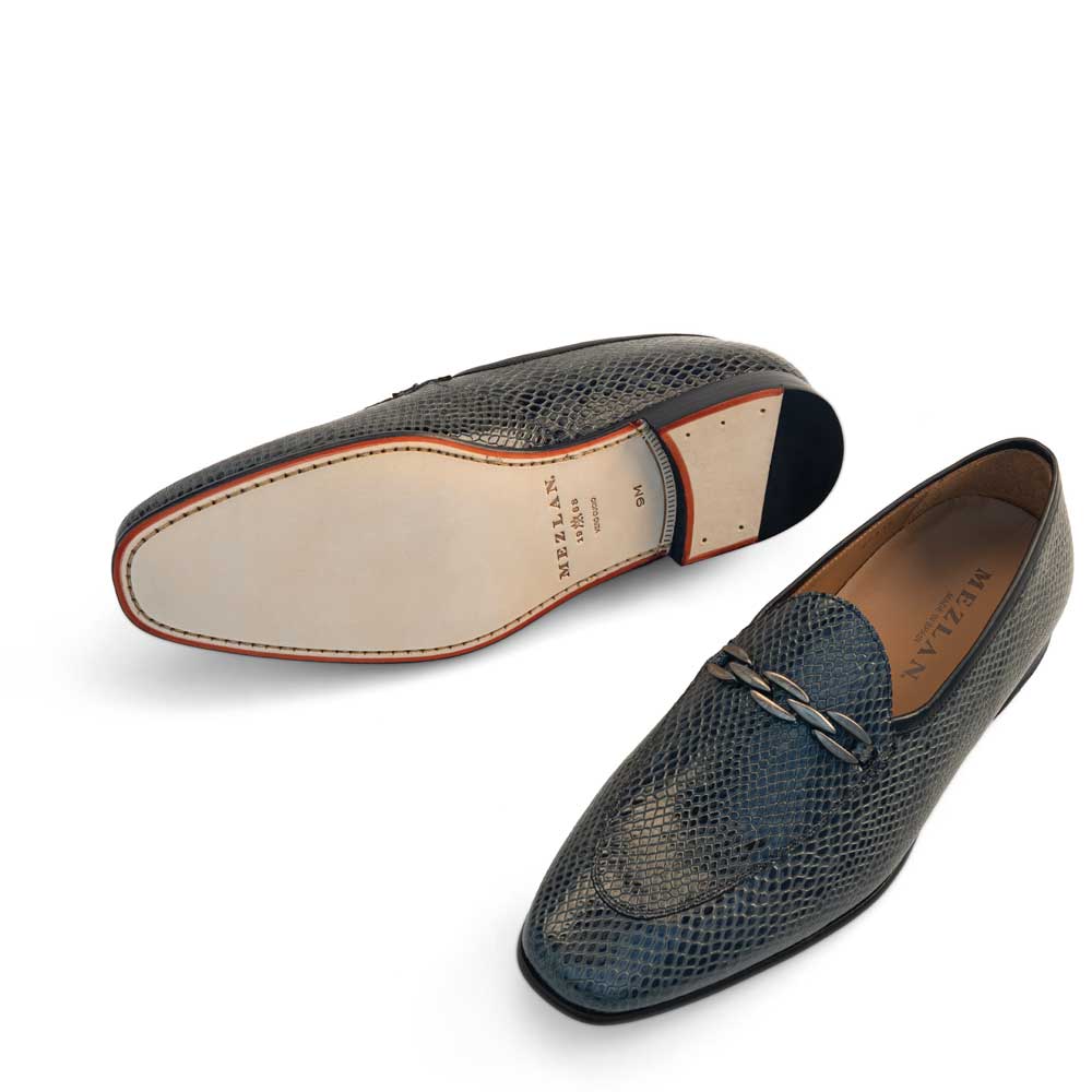 Embossed Ornament Loafer