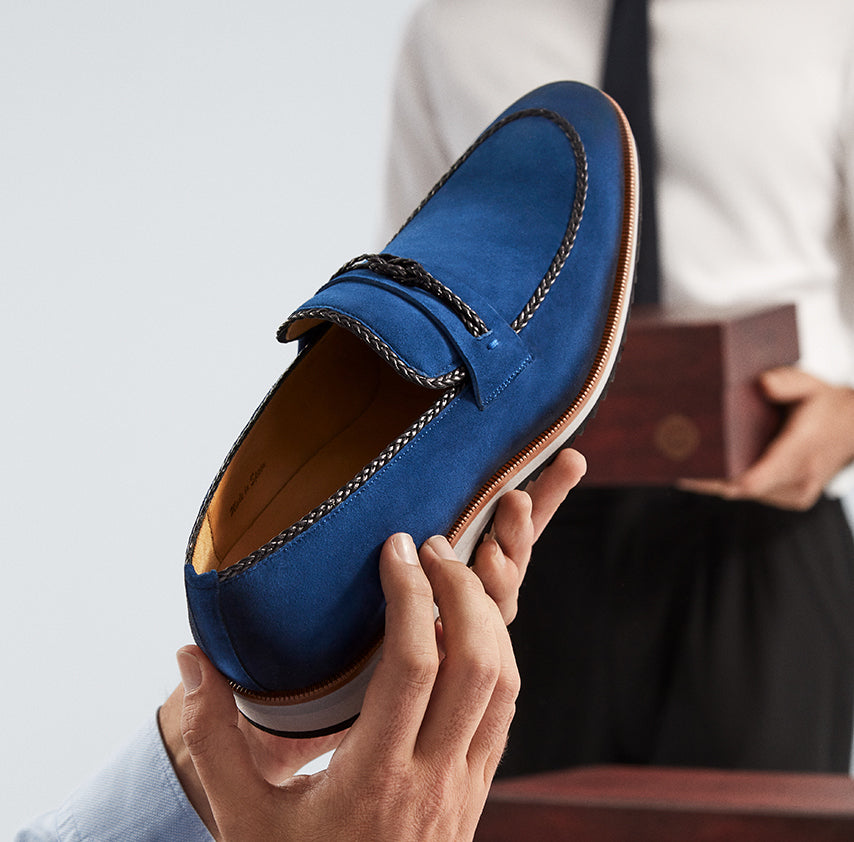 Landing Embossed Calfskin Asymmetric Oxford – Mezlan