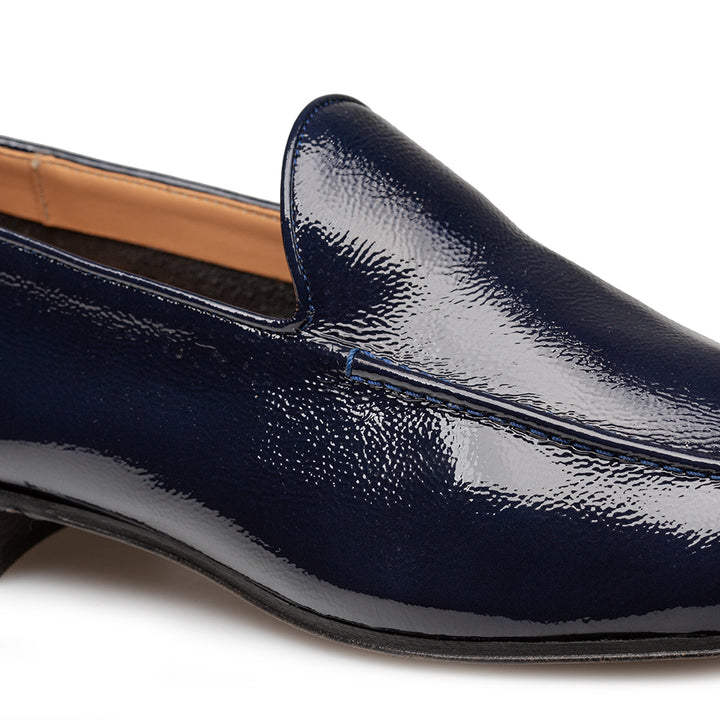 Hi-Shine Apron Front Loafer