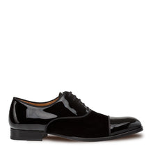 Load image into Gallery viewer, Mezlan Pio Shoes in Black
