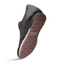 Load image into Gallery viewer, OSTRICH SLIP ON SNEAKER

