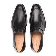 Load image into Gallery viewer, Calfskin Penny Loafer
