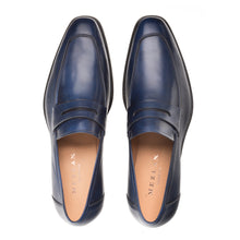 Load image into Gallery viewer, Calfskin Penny Loafer
