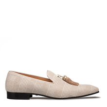Load image into Gallery viewer, Laser-Print Suede Tassel Pump
